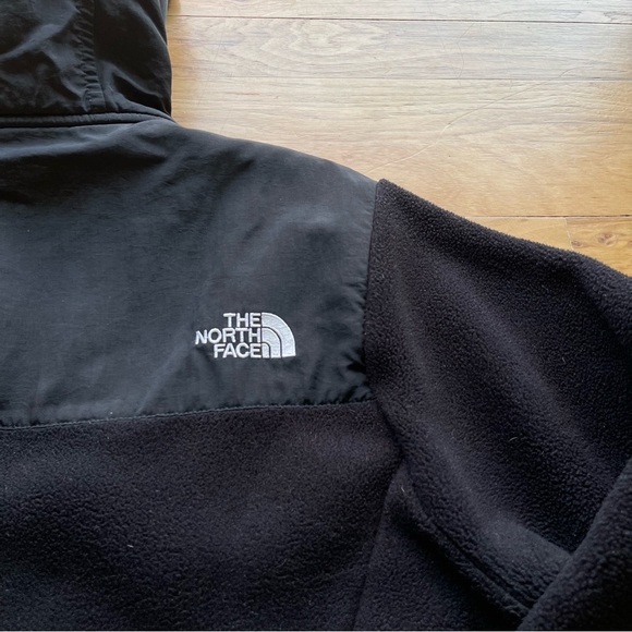 North Face Denali Jacket - Picture 11 of 12